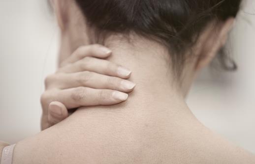 轉(zhuǎn)動脖子會咯吱咯吱有響聲