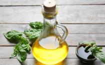 正確適量地使用烹調油 家庭用油的六大誤區