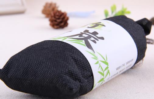 解決房間或汽車內(nèi)部的污染問題 竹炭包的科學(xué)用法