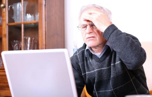 年齡增大老年人容易手抖 學(xué)會靈活健指操緩解手抖