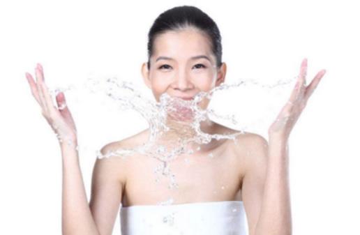 抬頭紋影響顏值？ 五種方法幫你去除抬頭紋