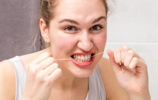 牙線使用小常識 牙線不可以重復使用