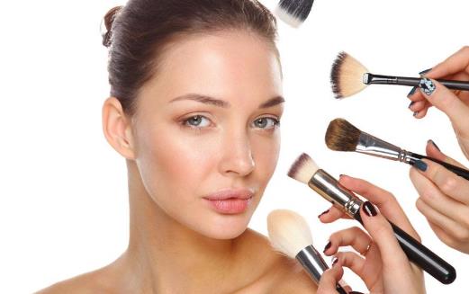 凡士林除了滋潤肌膚之外 還有我們意想不到的妙用