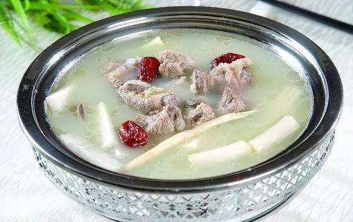 煮肉時上面的浮沫到底是精華還是臟東西?下次別再傻傻的