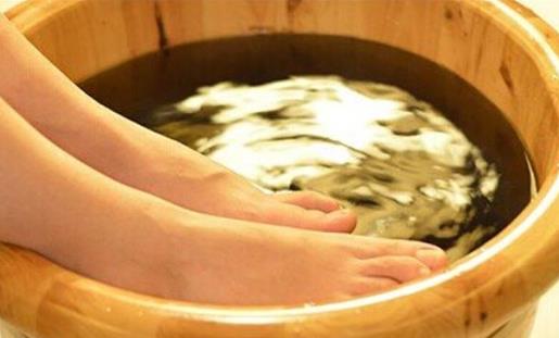 感冒雖然我們不能制服它 但還是有預防和緩解癥狀的辦法