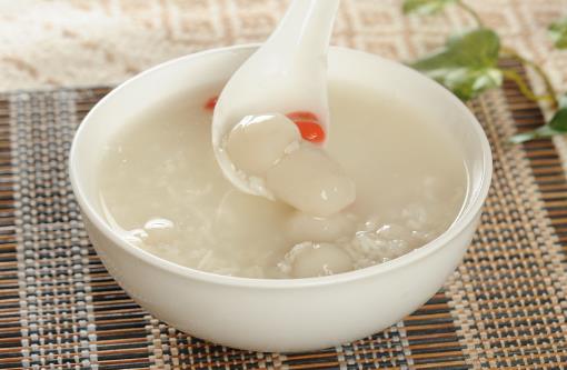 感冒雖然我們不能制服它 但還是有預防和緩解癥狀的辦法