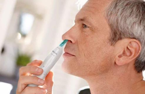 鼻毛長出來是拔掉還是剪掉？如何保護好個人鼻腔