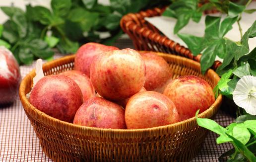 蘋果爛了一塊,整個都不能吃了嗎?為什么