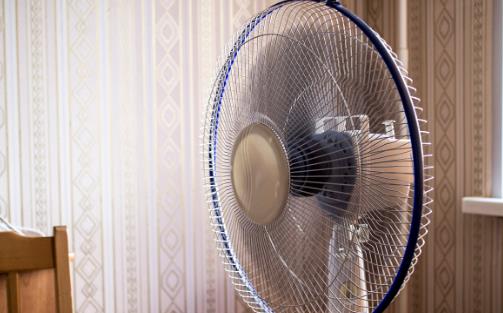 電風扇網罩不用拆,1個小妙招,也能清洗得干干凈凈,超實