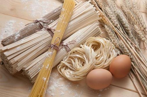 超市買掛面,千萬要留神!一定要看清這個字!別被忽悠啦