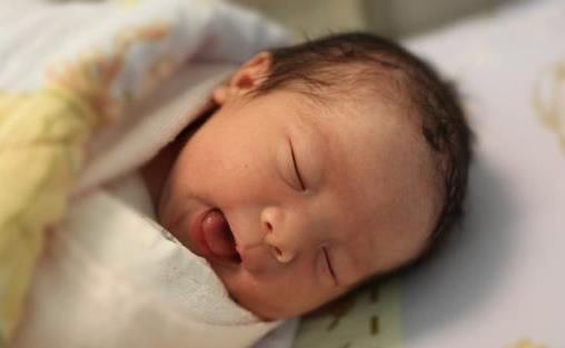 母乳是母親給予嬰兒的特別禮物 母乳喂養注意事項