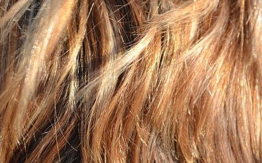 每日梳頭的好處 日梳百遍秀發飄逸