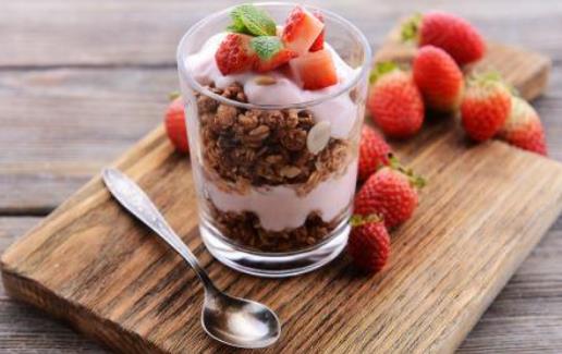 酸奶的保質期短 變質酸奶的生活小妙用