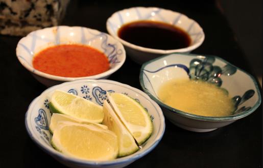 夏天炎炎吃什么？當然是涼拌菜了，十二款涼菜調味汁拿走