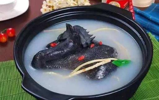 雞湯為滋補的佳品 不太適合飲用雞湯的人群