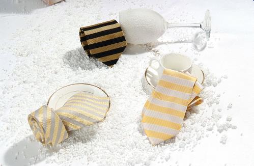 用不到一分鐘,就能打出漂亮的領帶