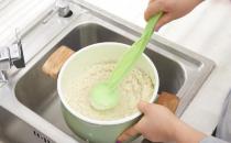 淘米水是最天然的清潔保養圣品 可潤膚去污功效多多 