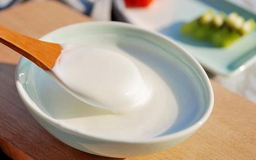 寶寶牛奶蛋白過敏乳糖不耐受 選擇適合寶寶喝的酸奶