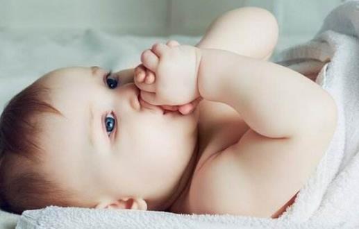 壞習(xí)慣會(huì)讓寶寶越長越丑 好習(xí)慣會(huì)讓寶寶越來越美哦