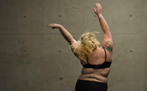 腋下有贅肉，怎么都減不下去？可能是副乳在作祟，還可能