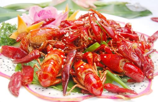 小龍蝦頭里的黃色部分，是蝦黃還是蝦屎？告訴你到底能不