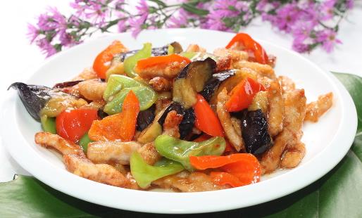 臉色發紅是不是血脂堵塞了血管？血脂過高的人會有什么表