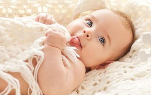 育兒知識(shí)儲(chǔ)備 不同形態(tài)的便便對(duì)應(yīng)寶寶健康問題