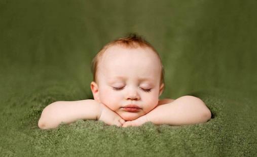 及早發現寶寶腦癱的預警信號 自我判斷腦癱危險因素