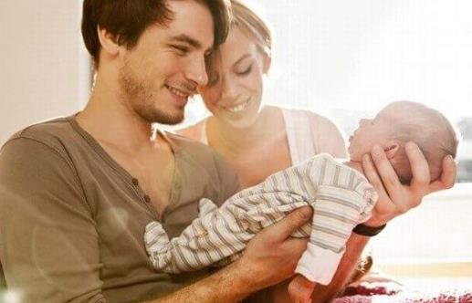 寶寶多大可以豎著抱？抱寶寶還有這么多學問