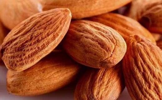 苦杏仁和甜杏仁的區別 食用過量對人體產生危害