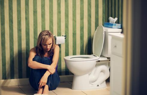 壓斷肋骨救回朋友 日常易猝死的惡習(xí)及猝死急救措施