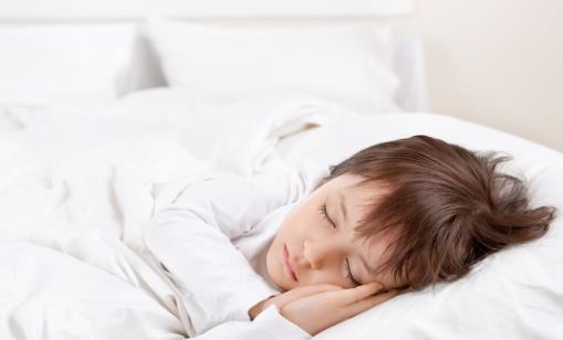 喜歡賴床那你要注意防范肥胖 改掉賴床壞習慣的方法