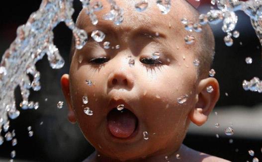健康的喝水有利于身體健康 科學飲水的養生之道