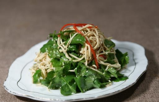 它的“香味”圈粉無數(shù)，又讓人嗤之以鼻，殊不知，吃了它