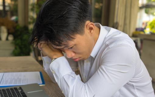 坐得太久,站起來瞬間頭暈,身體什么了?2個問題盡量多留