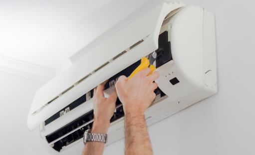 空調不清洗，長期使用對身體怎么樣？也許會滋生螨蟲，別