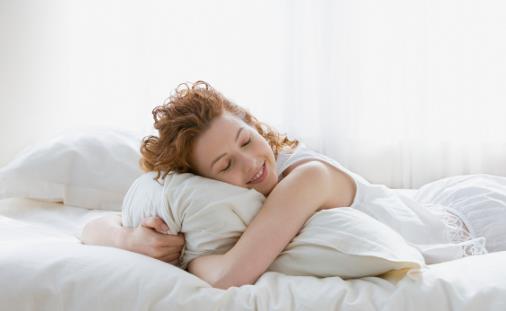 女人長期裸睡,會有什么影響?若符合這些要求,整晚睡得