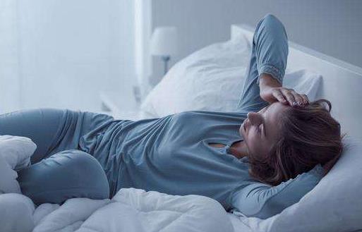 實用助眠小竅門 睡前吃獼猴桃