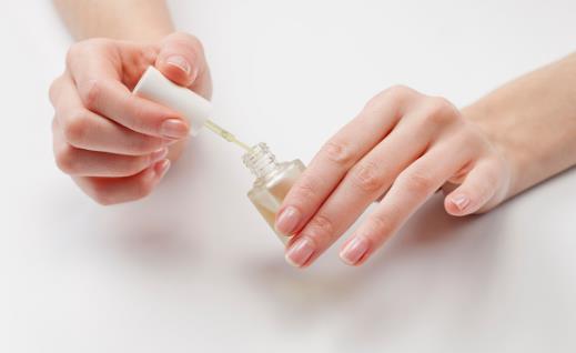 指甲上有豎紋是怎么回事？是好還是壞？聽聽專家怎么說