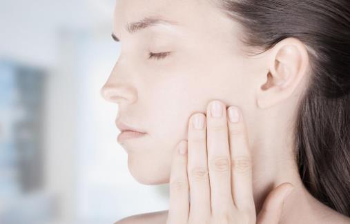 為何會有蟲牙？是糖吃出來的，還是蟲子咬的？大部分家長