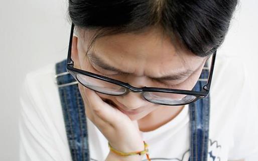 為何會有蟲牙？是糖吃出來的，還是蟲子咬的？大部分家長