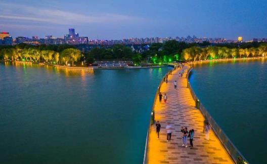 散步可以讓身體放松強(qiáng)身健體 散步的講究