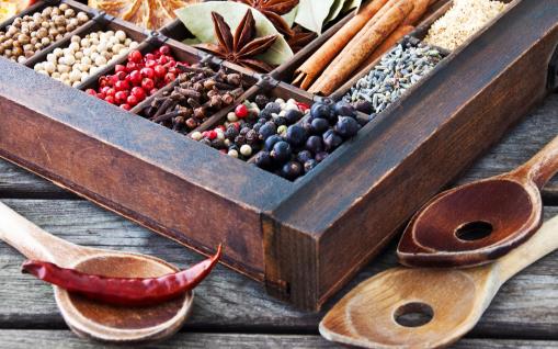 炒菜調(diào)味只知道放食鹽嗎？營(yíng)養(yǎng)師：用這幾種食材代替，效