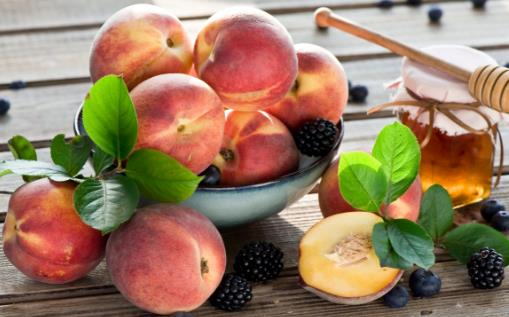 把水果腐爛部分削掉后,還能吃嗎?這幾個“好習慣”其實