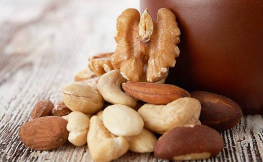 堅果營養價值高 但并不是多多益善