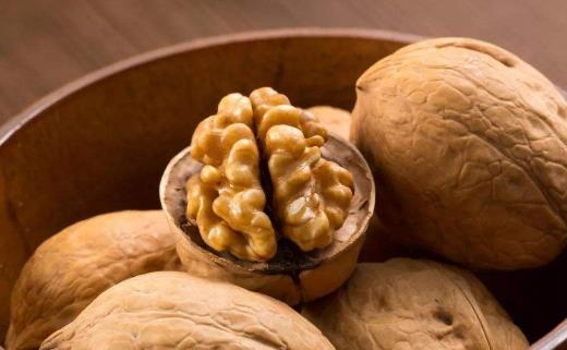 食用核桃的禁忌 飲酒食核桃令人咯血