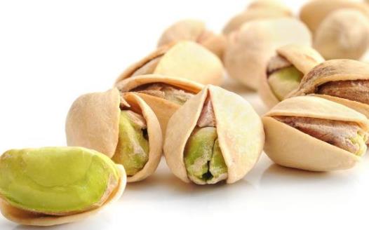 適合老年人的健康零食 老年人吃零食的注意事項(xiàng)