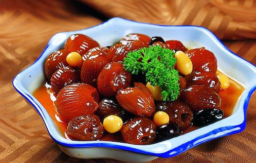 紅棗應該生吃還是熟吃？營養專家提醒：腸胃不好的人，別