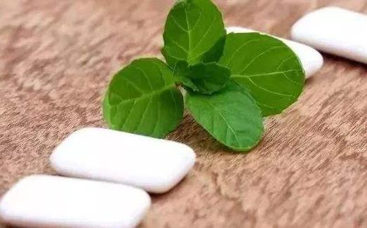 預防老年癡呆癥的四項運動 嚼口香糖預防老年癡呆癥