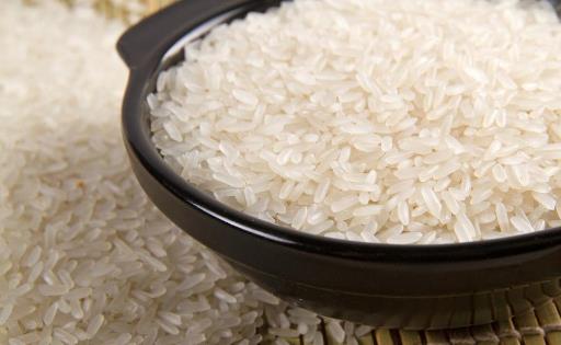 大米放冰箱容易被污染?假!但有些食物寧愿扔了,也不能